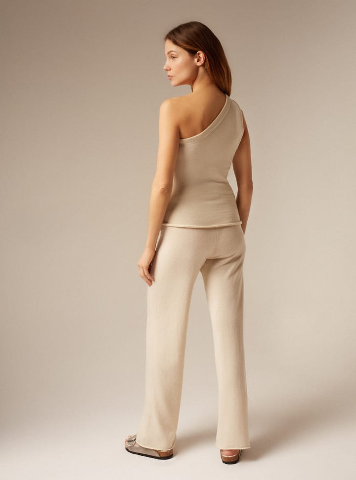 Amira | Cashmere One Shoulder Asymmetrical Top - Cream