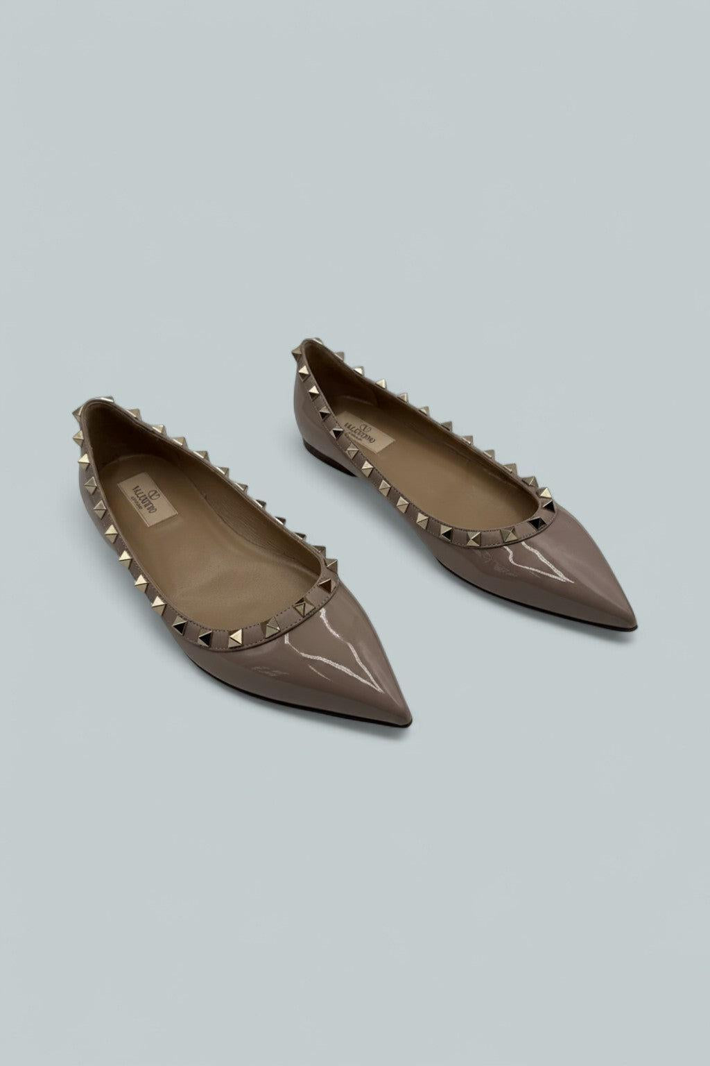 Women's Rockstud Pointed Toe Ballet Flats - Poudre