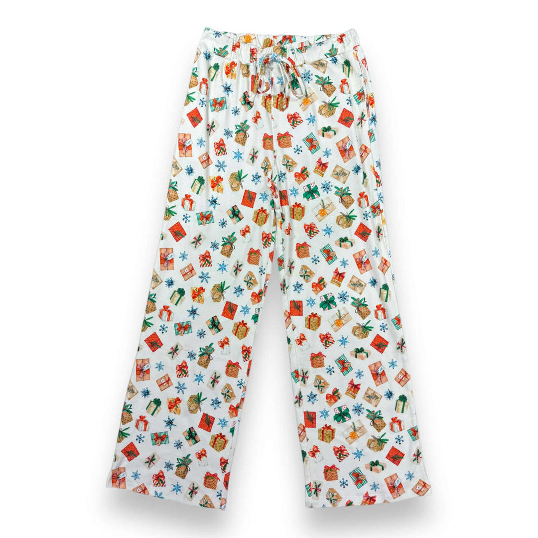 Womens Relaxed Button Down Pajama Set - Holiday Gifts