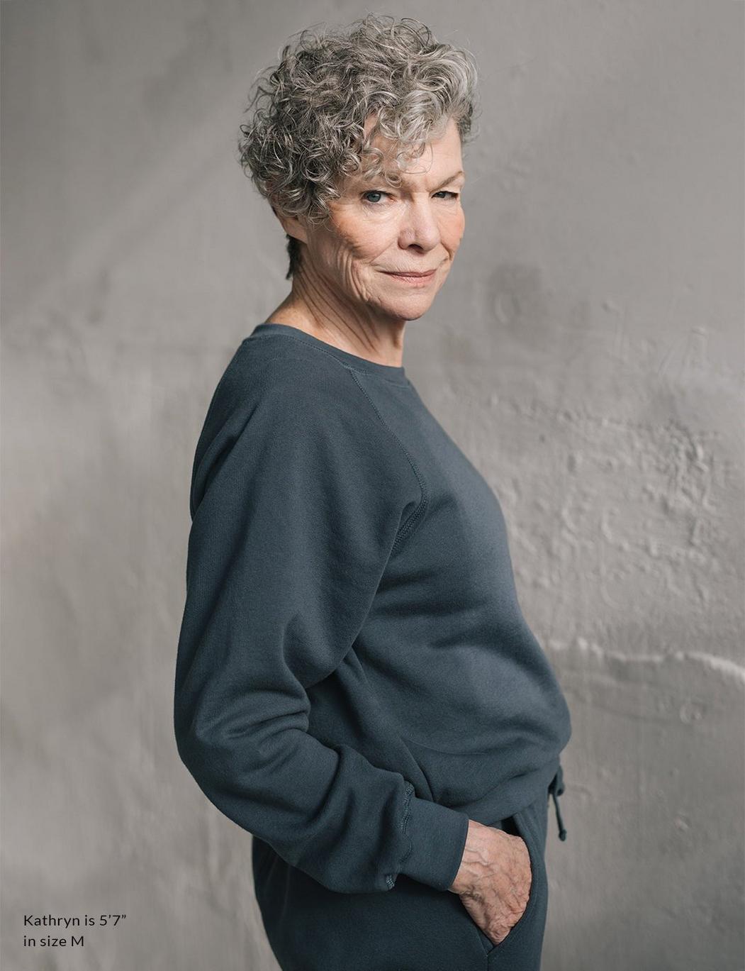 The Women's Crew Sweatshirt - Dusk