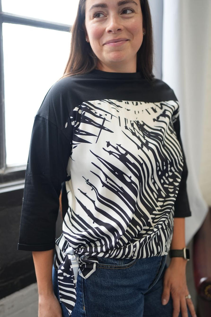 Sandra Top - Black Leaf