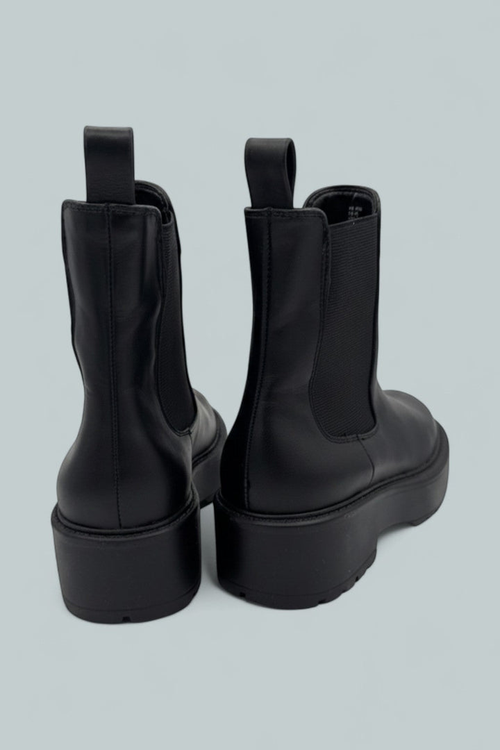 Perie Chelsea Booties - Black Leather