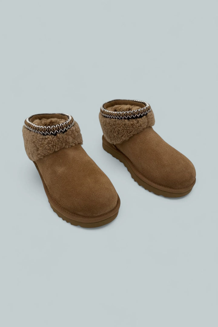 Girl's Suede Classic Ultra Mini Curly Boots - Brown