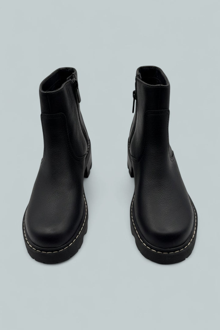 Women's SOREL Joan Now Zip Booties - Black