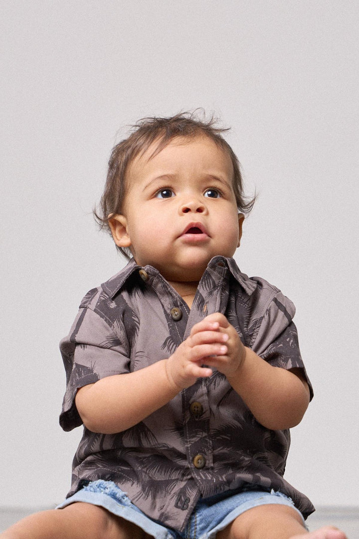 Palm Print Button Up