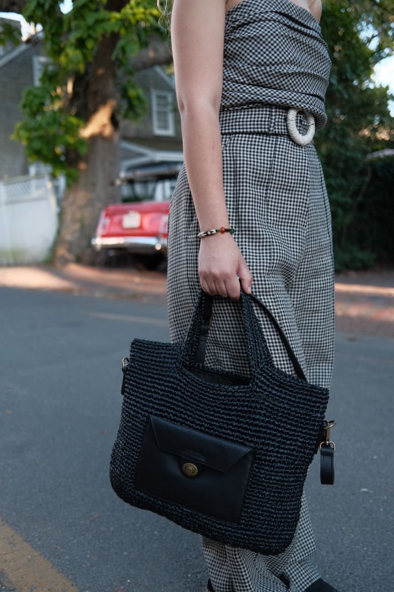The LIDO Straw Tote - Black