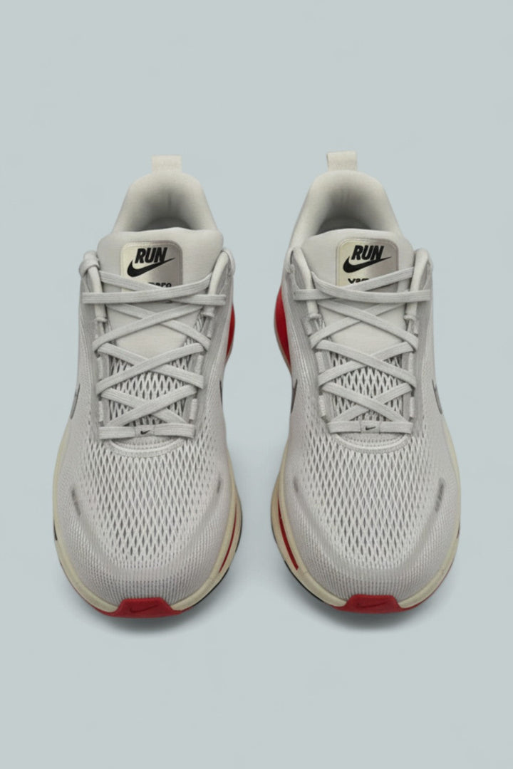 Vomero 18 Road Running Shoes - Platinum Tint/Siren Red/Light Smoke Grey/Metallic Pewter
