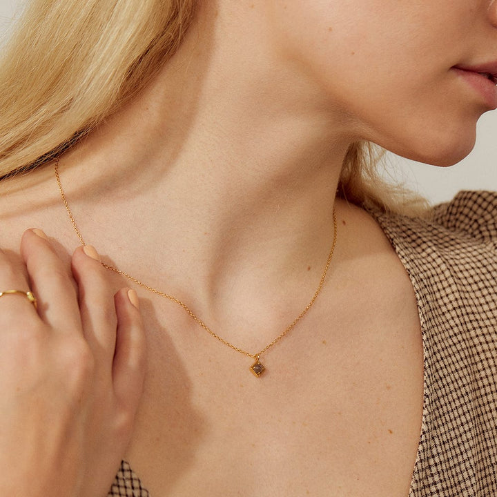 Eclipse Necklace - Labradorite