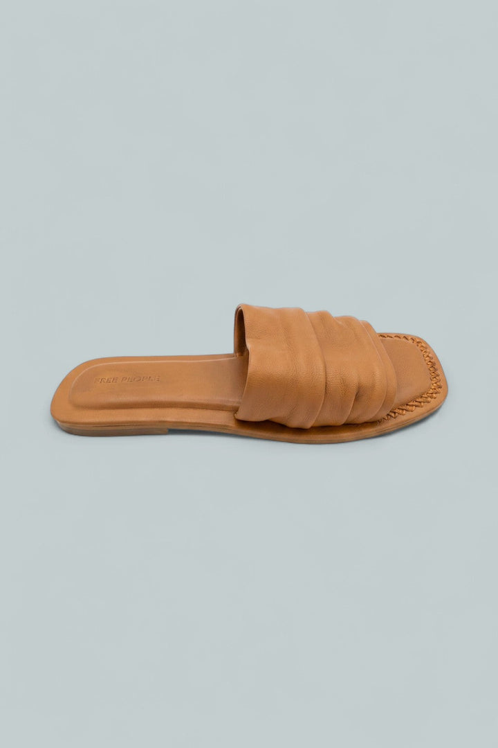Evelyn Slip On Sandals - Vachetta Voyage Leather
