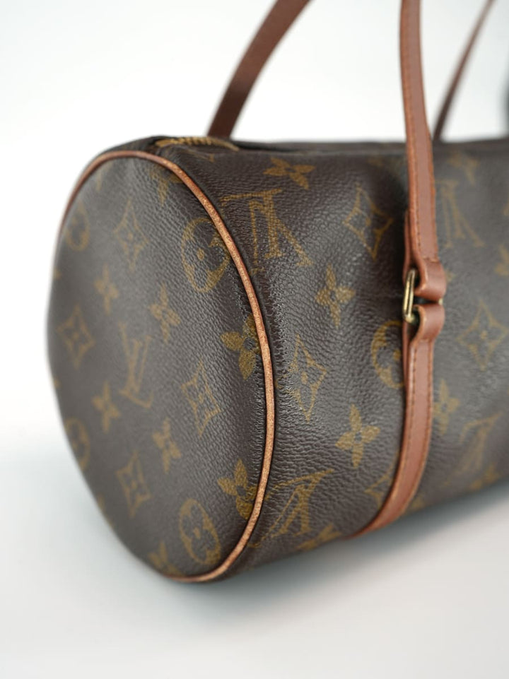 Pre-Owned Louis Vuitton Monogram Papillon 26