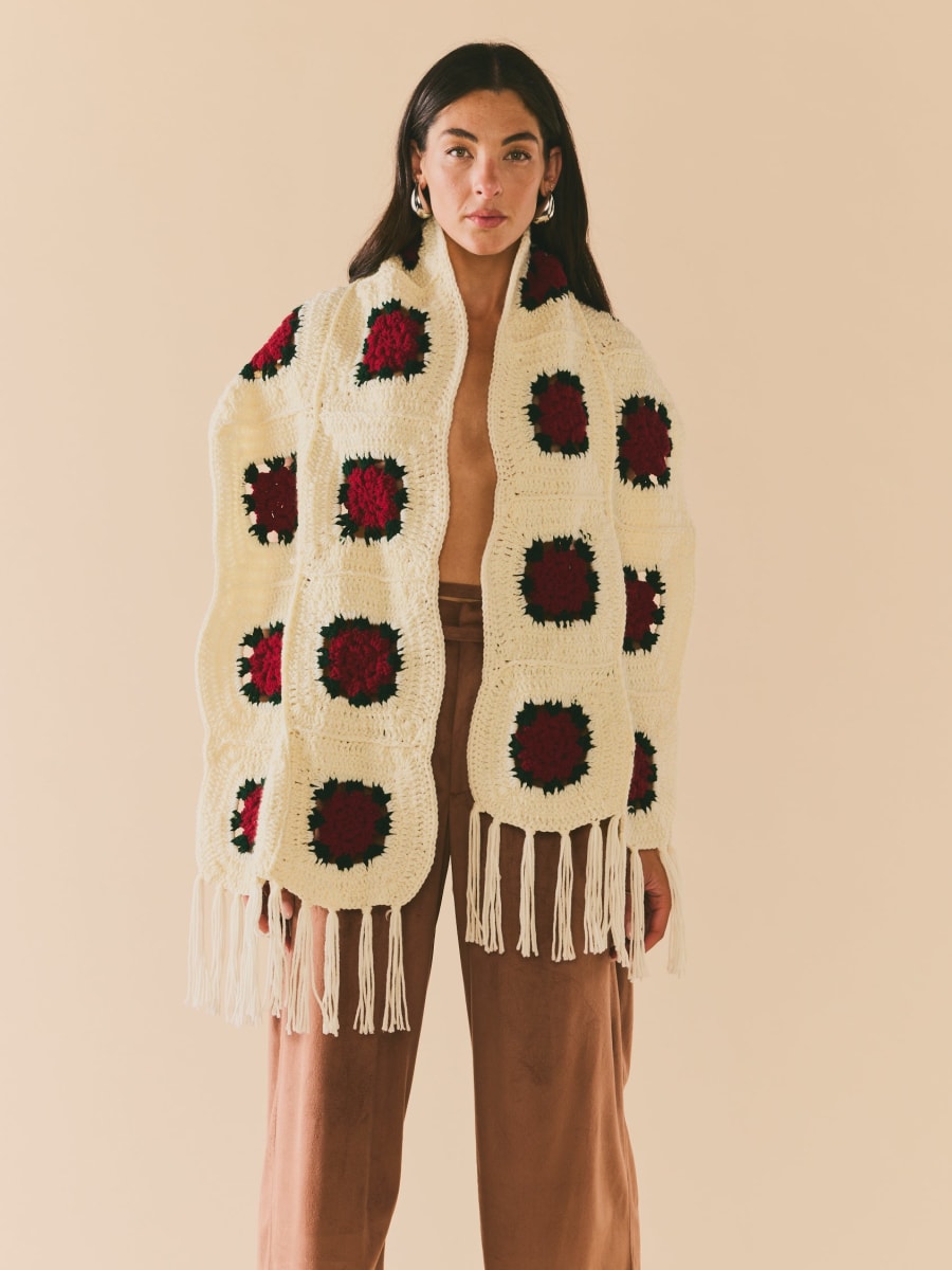 Round Top Rose Scarf