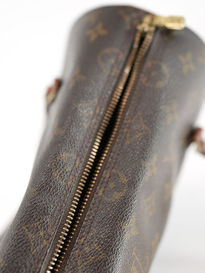 Pre-Owned Louis Vuitton Monogram Papillon 26