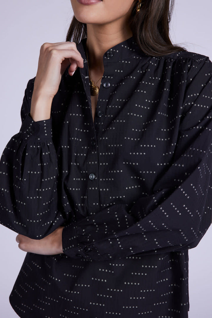 Boho Shirt - Magnetic