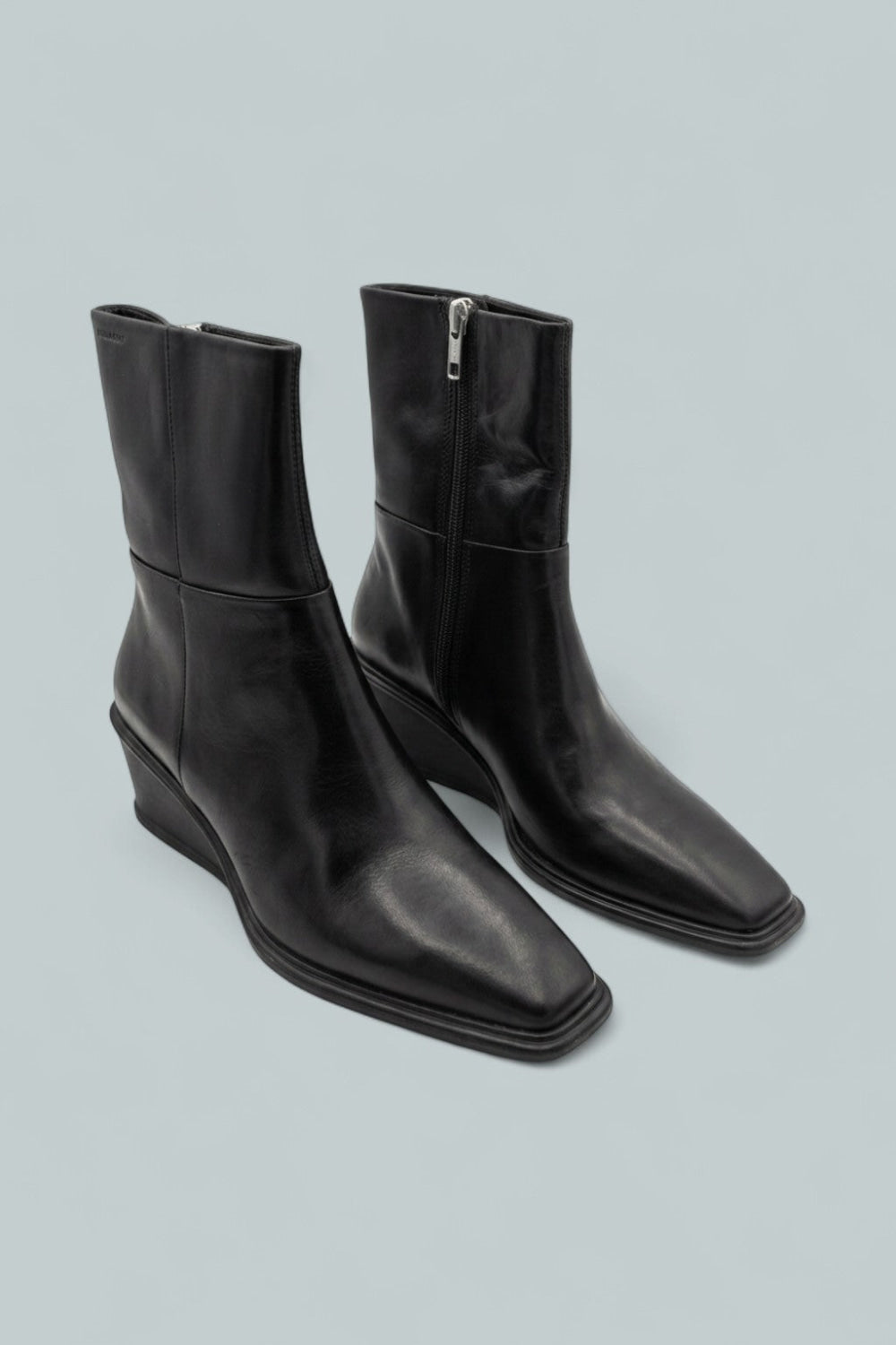 Aino Ankle Boots - Black - EU 38 / US 8 - Booties