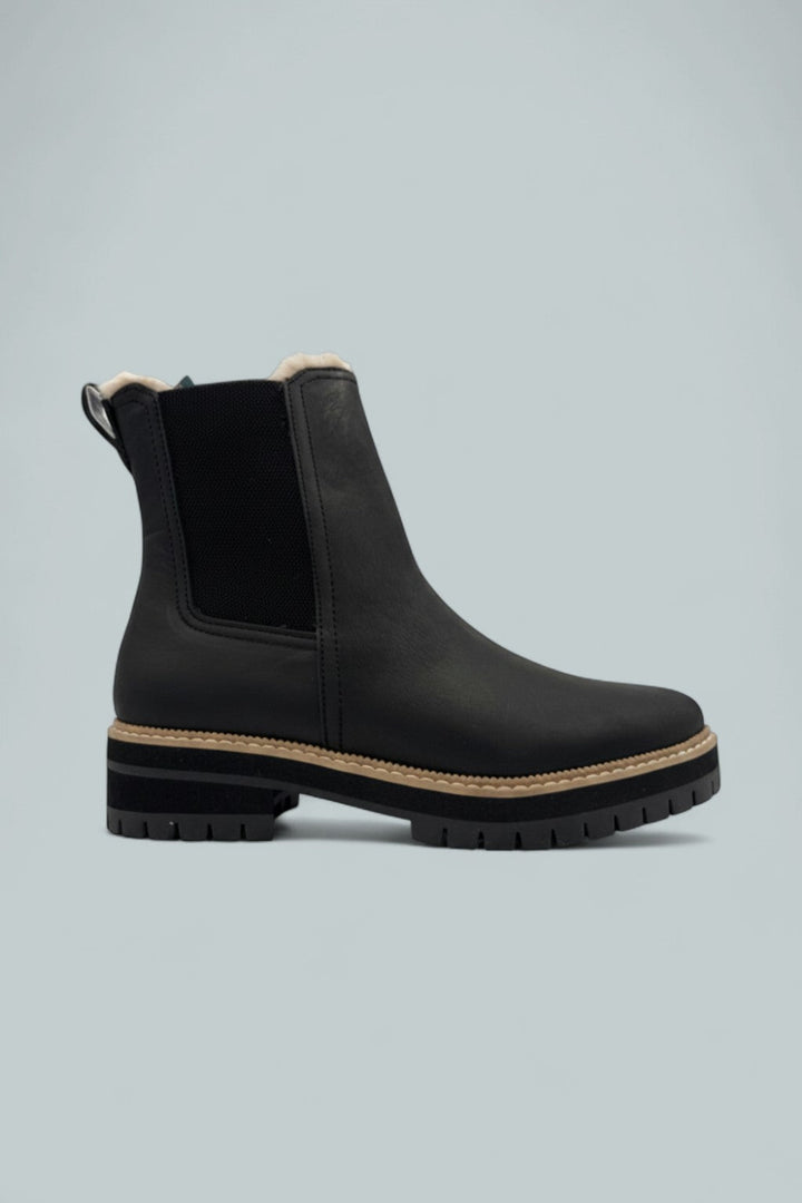 Bennet Boot - Water Resistant Black Leather / Faux Fur - 7 - Boots