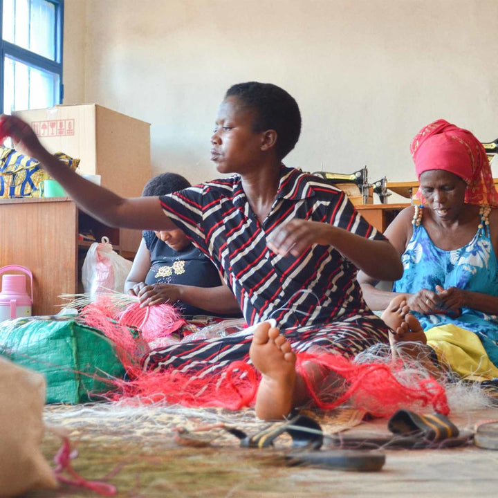 Woven Keychain - Green Tassel