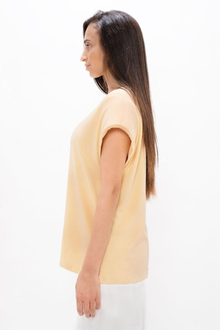 Muscat Bold Shoulder - Desert Mist Tops 1 People 