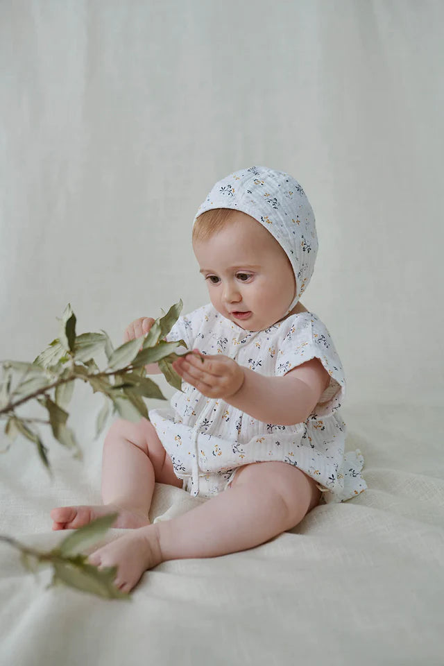 Muslin floral baby bonnet - Ivory