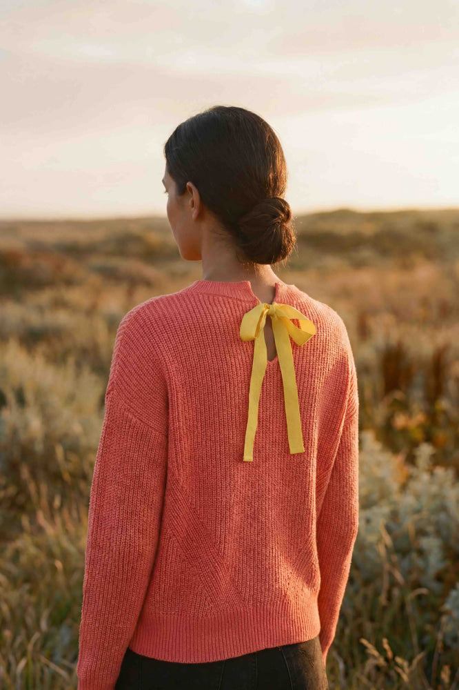 Brina Crewneck - Coral - Sweater