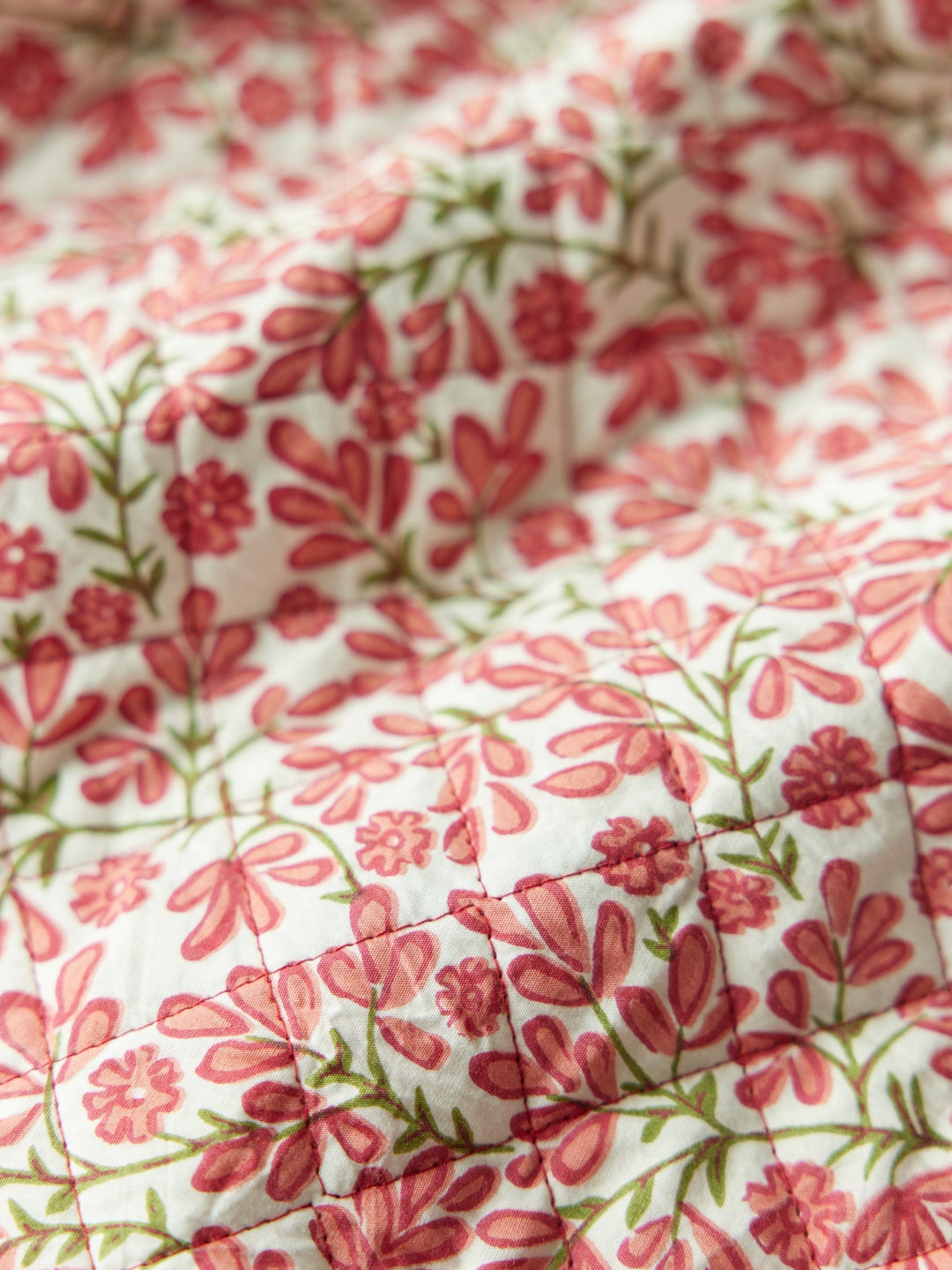 Anne Quilted Reversible Ruffled Vest - Faded Onyx/Light Ruby Floral & Ivory/Light Ruby Floral