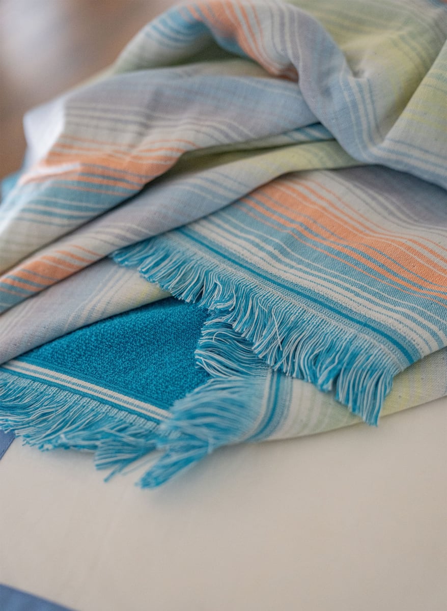 Toujours Blanket
