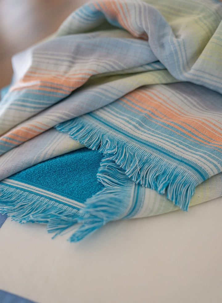 Toujours Blanket
