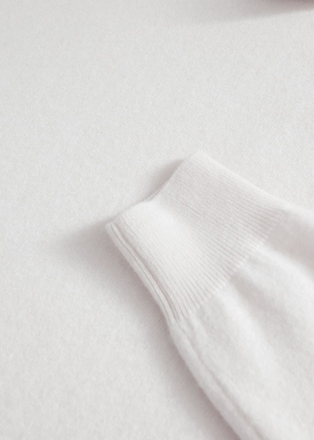 Cashmere Turtleneck Sweater - White - Turtleneck