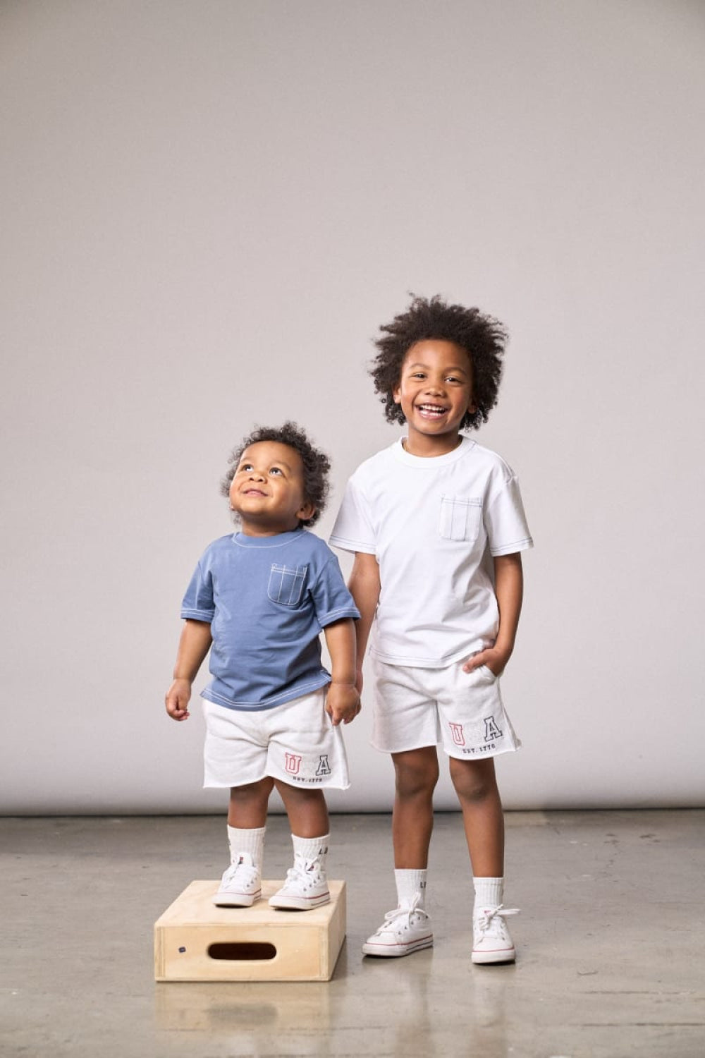 Contrast Thread Tee - White - T-shirt