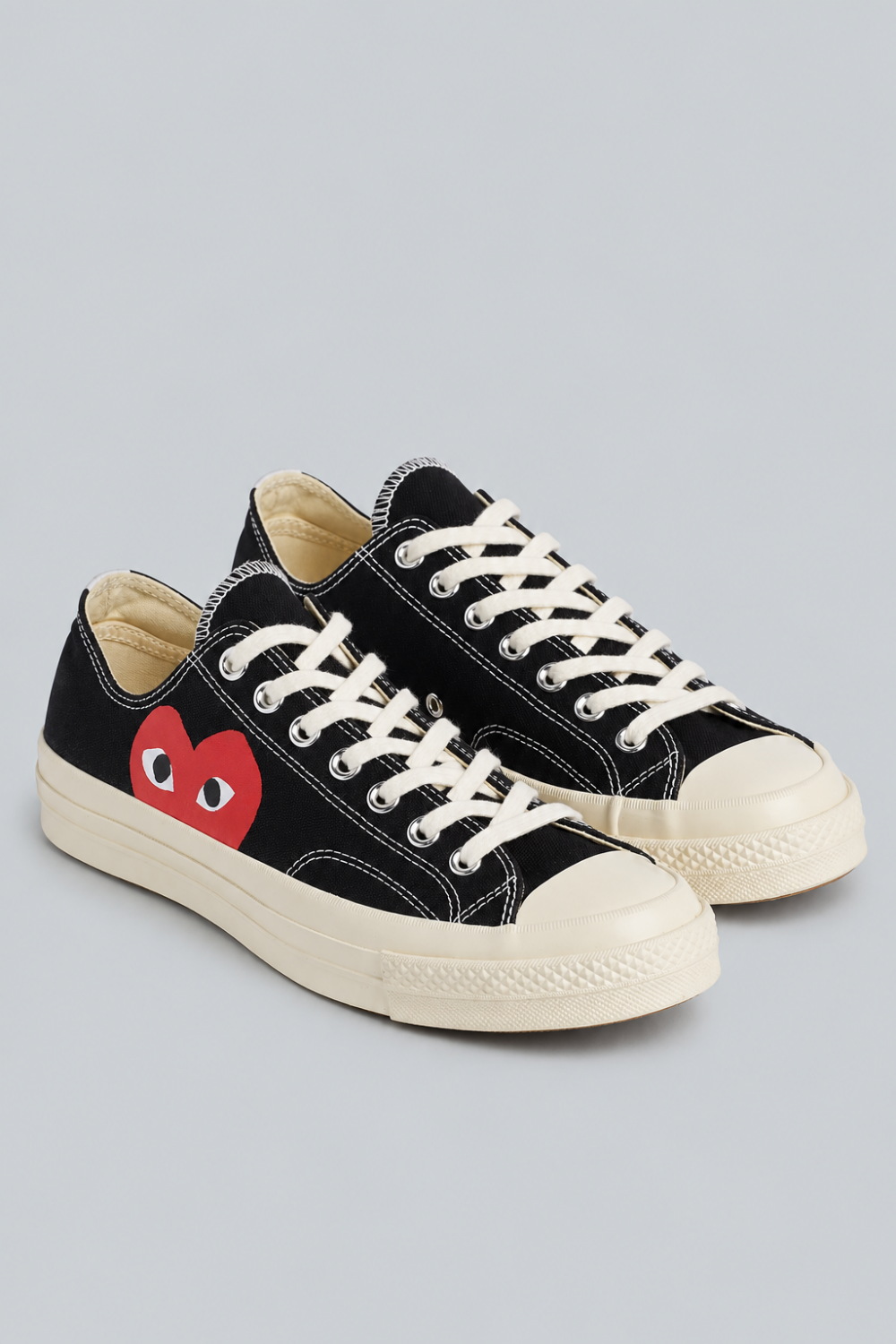 Converse Unisex Chuck Taylor Lace Up Low Top Sneakers - Black - 8 WMN / 6 MEN - Sneaker