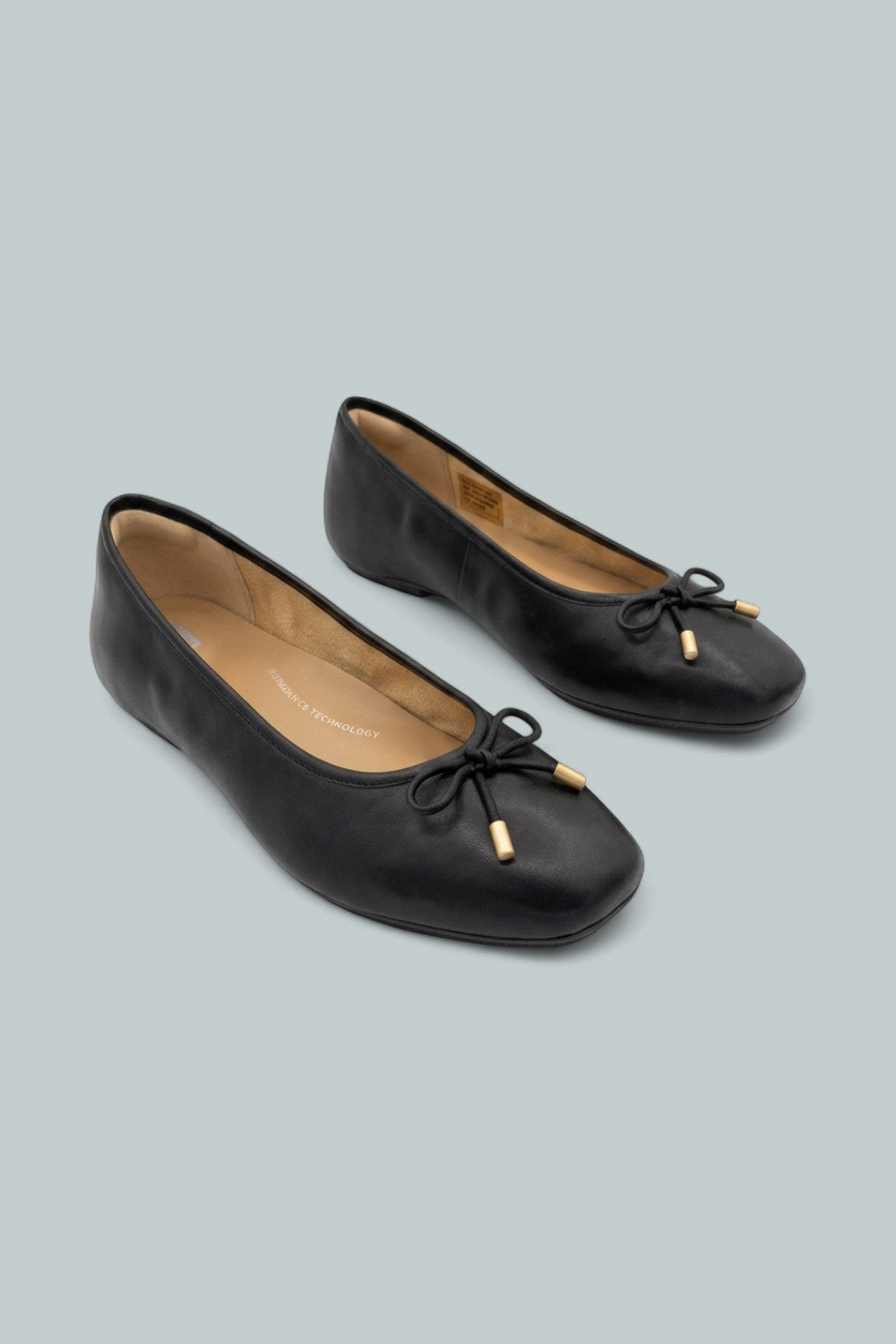 Women's Delicato Bow Soft Ballerina Flats - Black