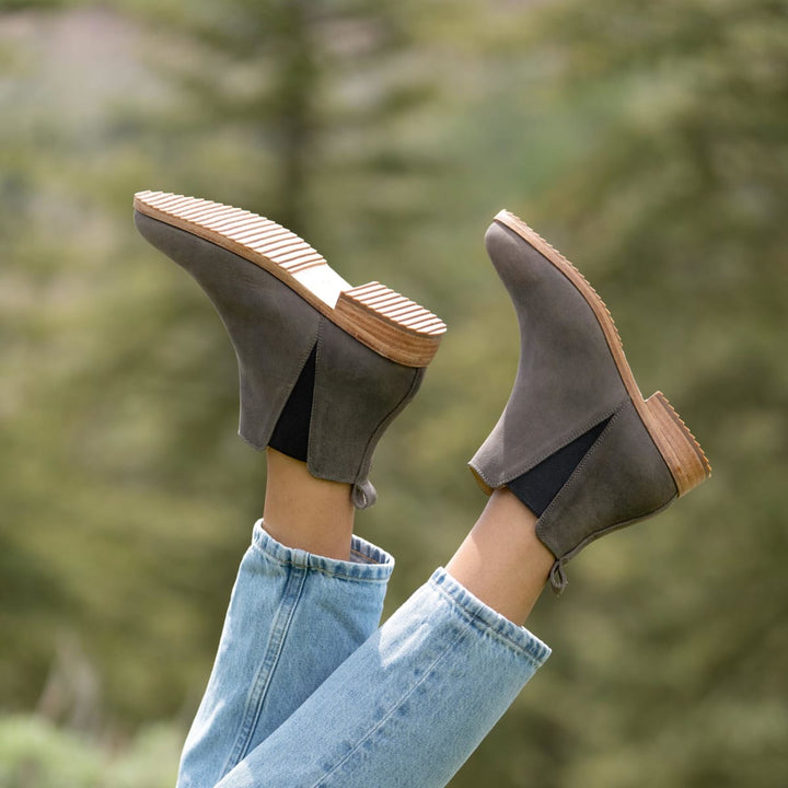 Eva Everyday Chelsea Boot - Grey