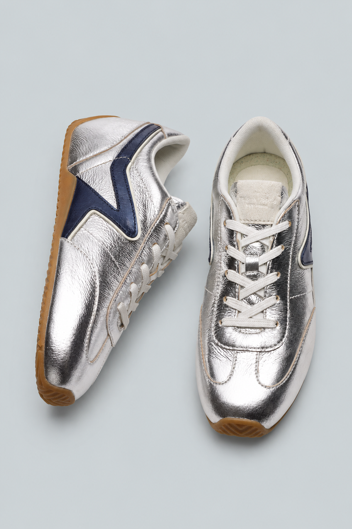 Women's Retro Runner Slim Sneakers - Silver/Navy