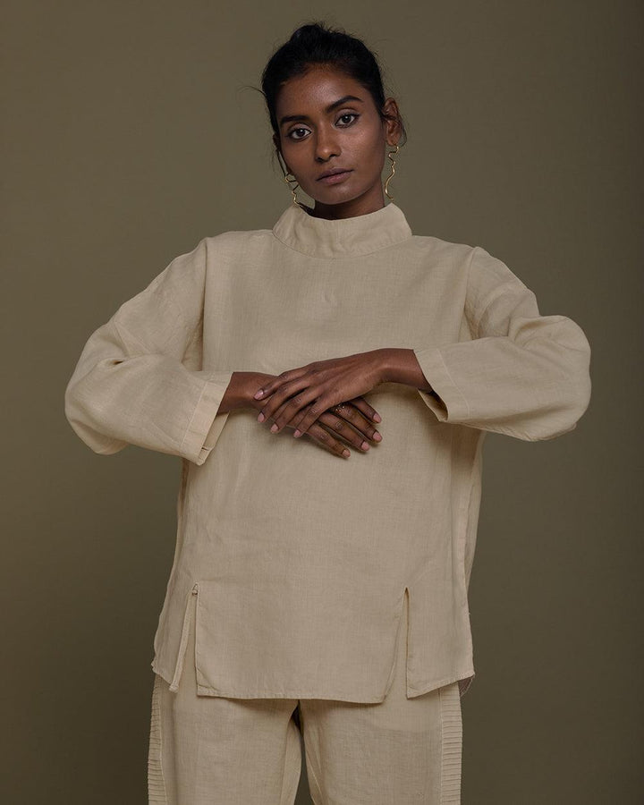 Monday Playlist Top - Sand Beige