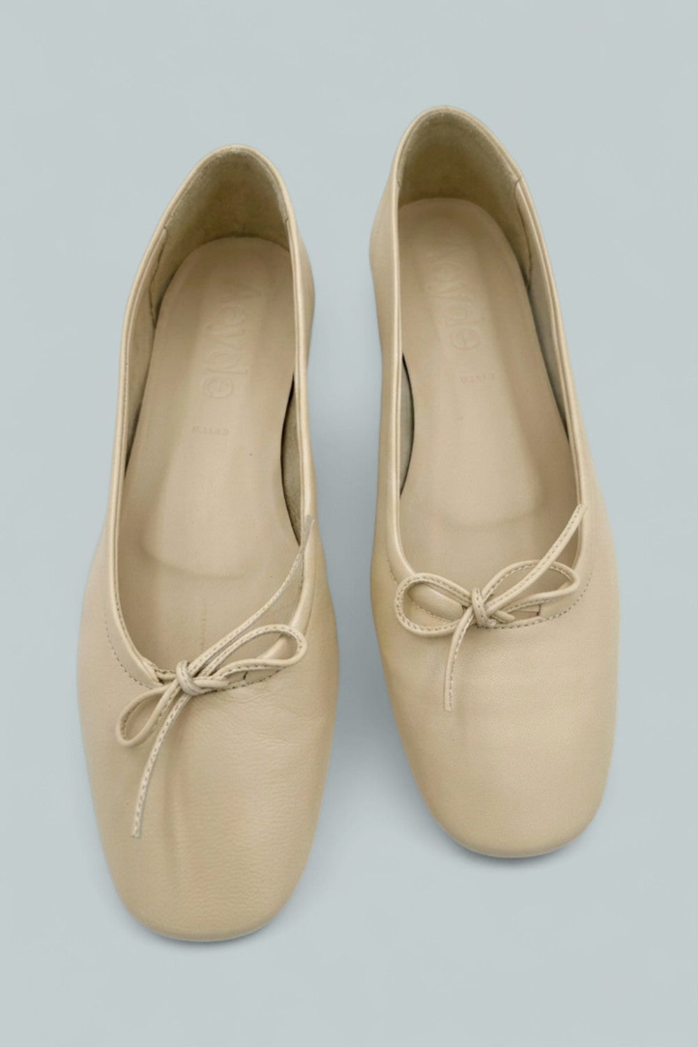 Delfina Bow Ballet Flats - Creamy - EU 38.5 - Flats