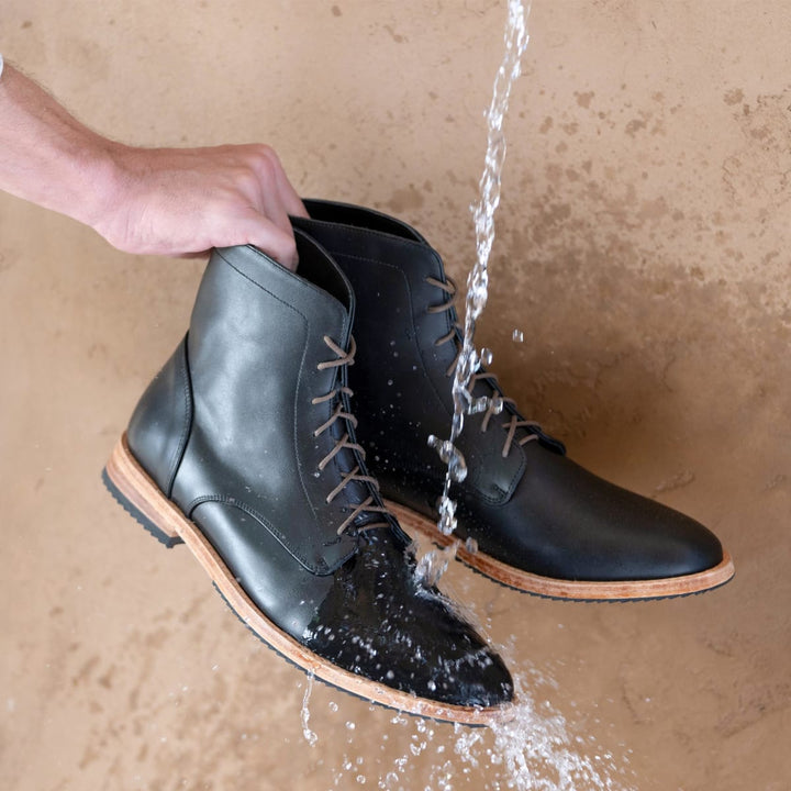 Everyday Lace-Up Boot - Black