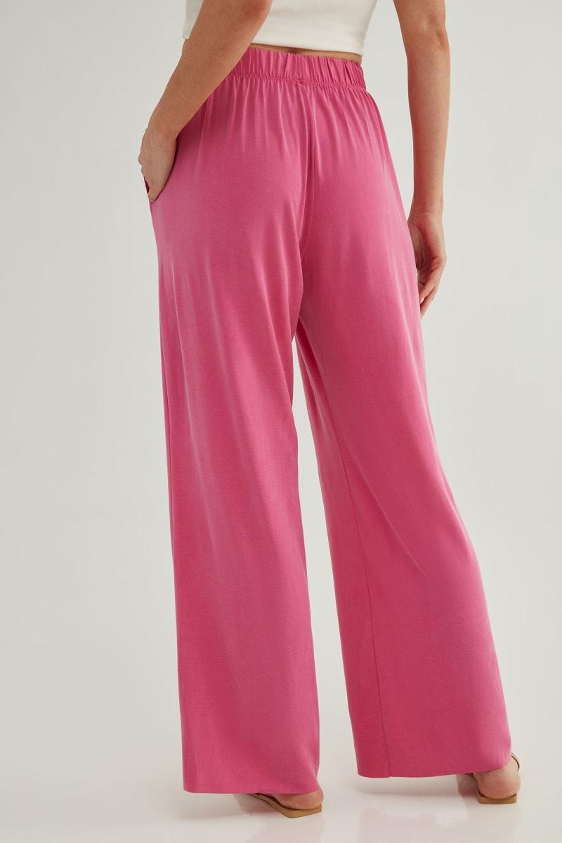 The Effortless Palazzo: Pant Flow Cupro - Fuchsia