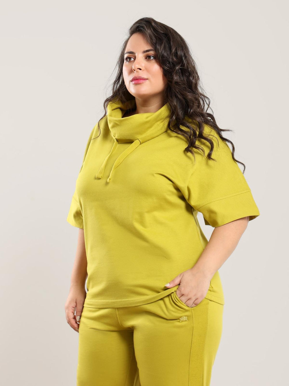 Eman Sweat Shirt - Avocado Oil - Sweatshirt