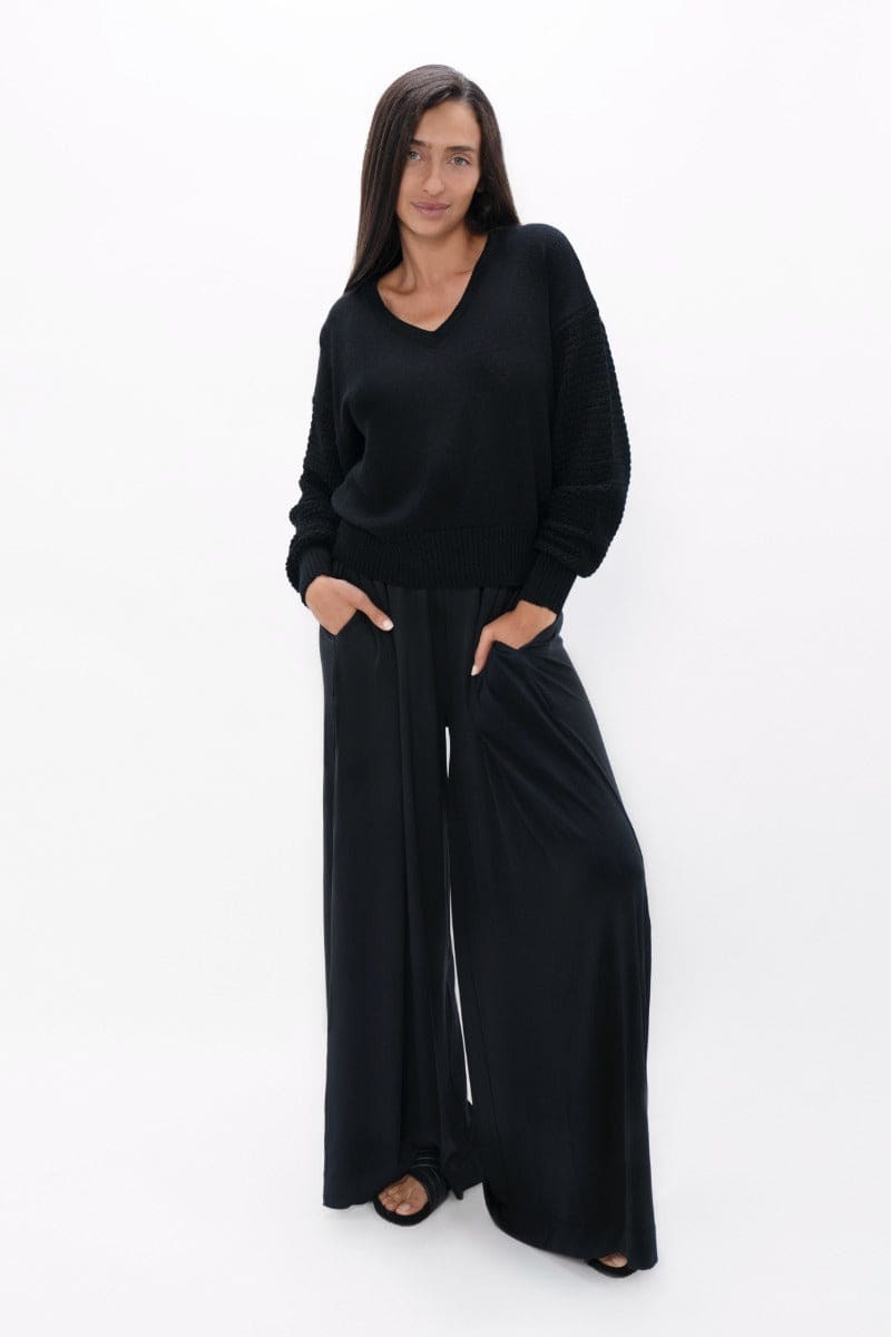 Nagano VNeck Sweater - Licorice - Sweater