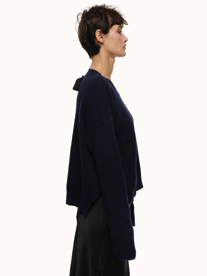 Brina Crewneck - Navy