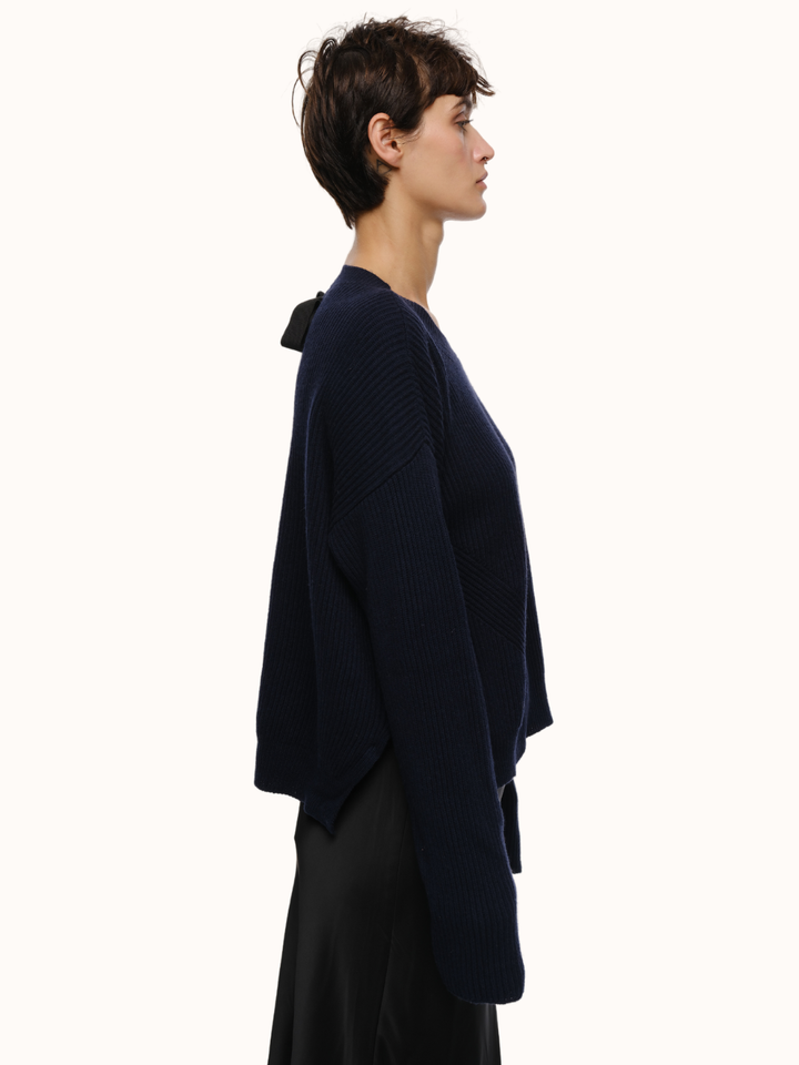 Brina Crewneck - Navy