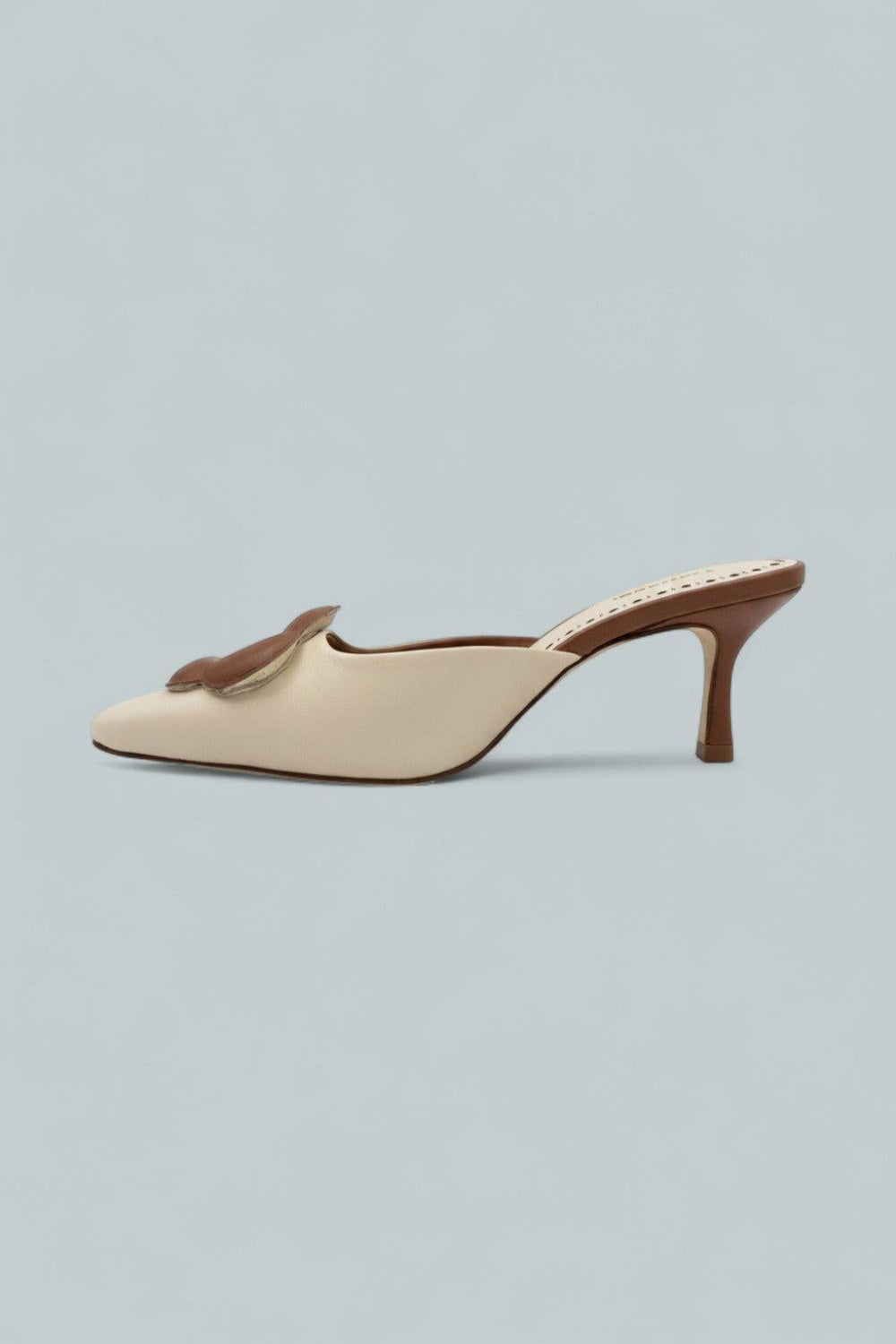 Flora Pumps - Caramel and Ivory - 6 - Mules