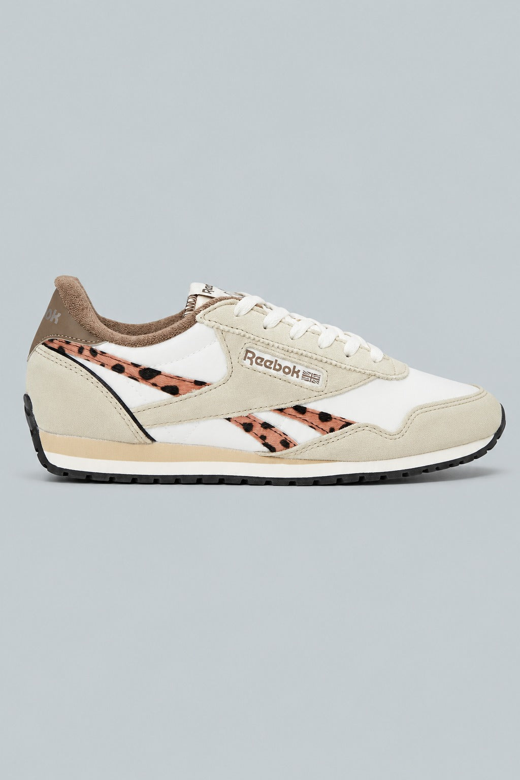 Women's Classic Az Sneakers - Chalk Beige