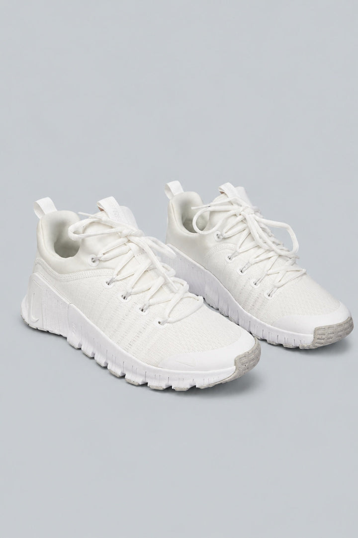 Free Metcon 6 Women’s Training Shoes - White/Platinum Tint - 9 - Sneaker