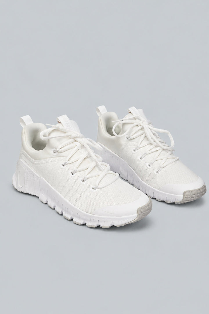 Free Metcon 6 Women’s Training Shoes - White/Platinum Tint - 9 - Sneaker