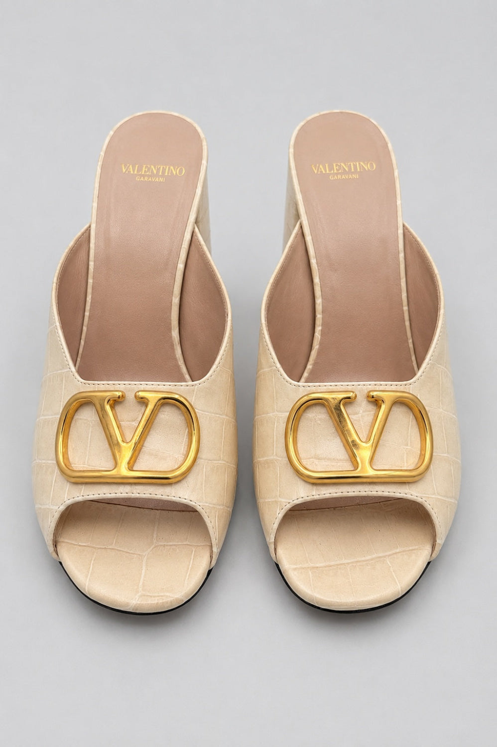 Garavani Slides - White - 8 - Sandals
