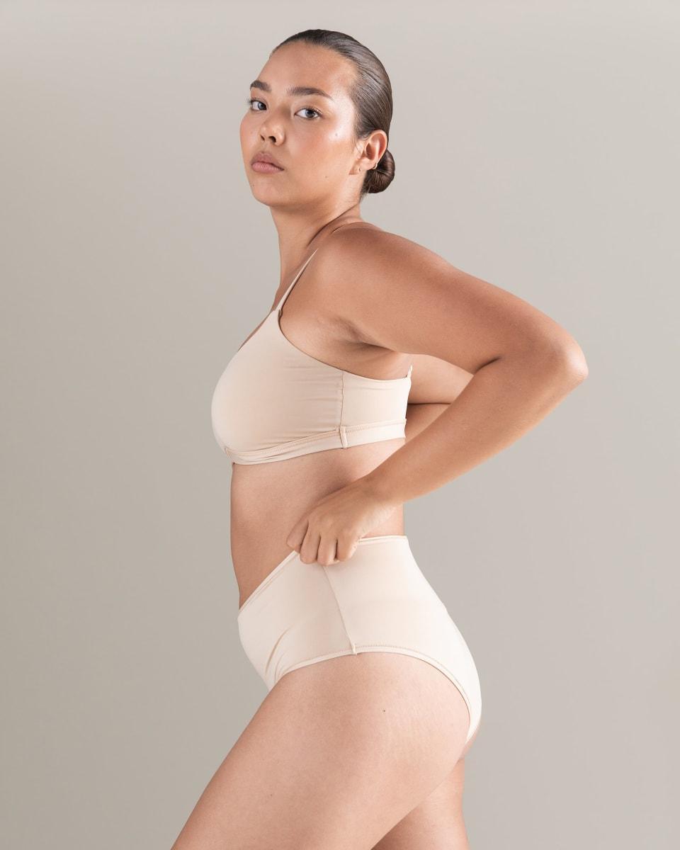 The Scoop Neck Bralette - Bare 01