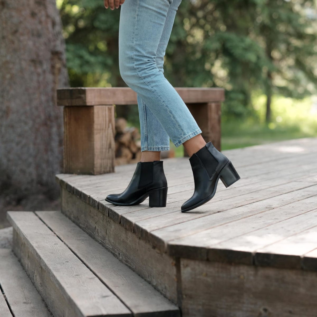 Heeled Chelsea Commuter Boot - Black - FINAL SALE