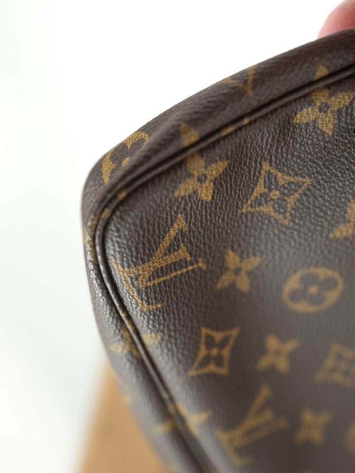 Pre-Owned Louis Vuitton Pochette Accessories Monogram Handbag