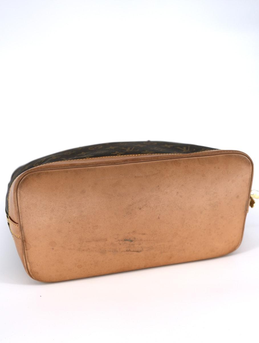 Pre-Owned Louis Vuitton Monogram Alma MM Boston Bag