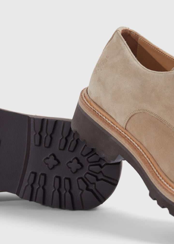 Hunter Suede Lace Up Derby - Light Beige - Derby